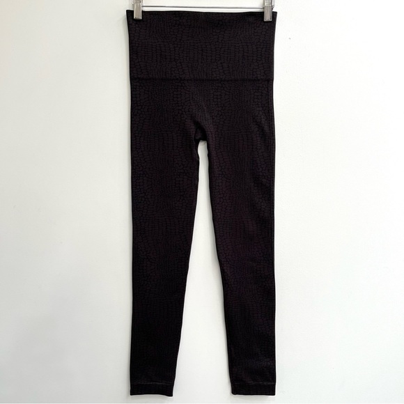 SPANX Look At Me Now Seamless Leggings in Brown
Crocodile Animal Print Medium - Picture 4 of 12